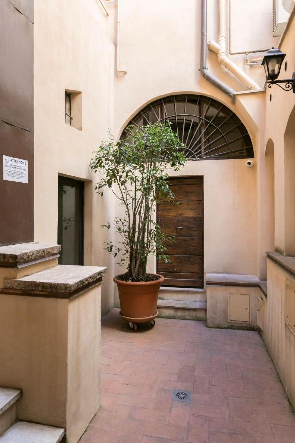 Sonder At Campo De Fiori Aparthotel Rome Bagian luar foto